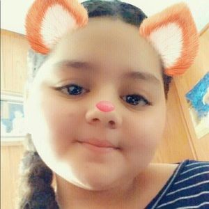 Meet your Posher, Esther